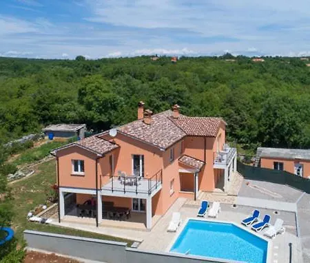 Haus Paola Labin (Istria)